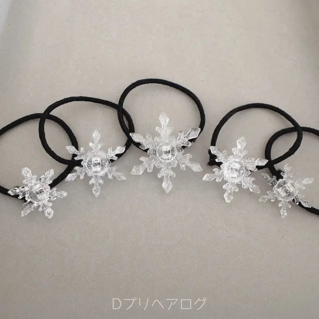 雪の結晶のヘアゴム(クリアラメ) 5個セット – Dプリヘアログ 雪の結晶のヘアゴム(クリアラメ) 5個セット – Dプリヘアログ