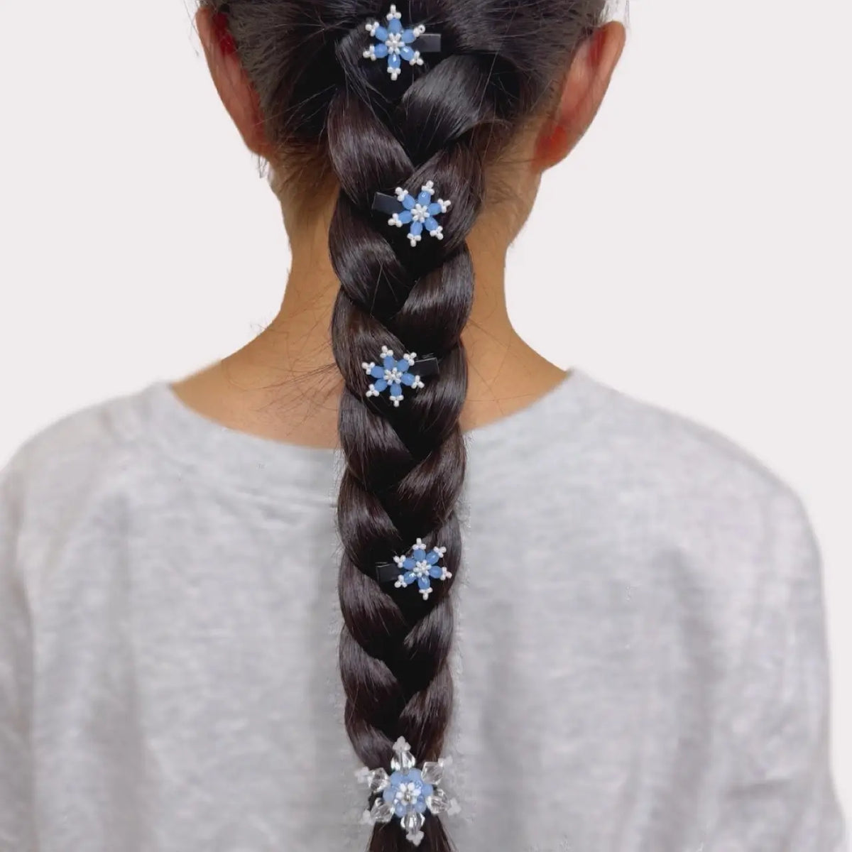 雪の結晶のヘアゴムとヘアクリップ 5個セット(ブルー×クリア) – D